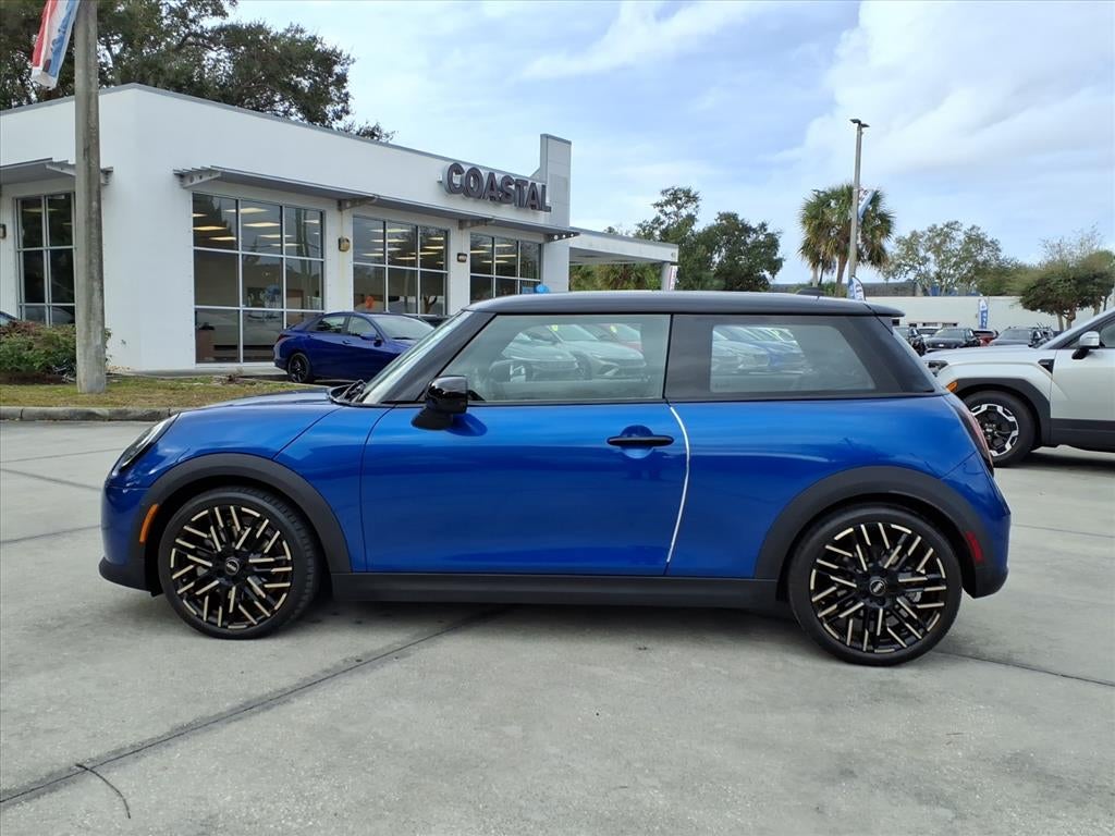 2025 MINI Hardtop 2 Door Cooper