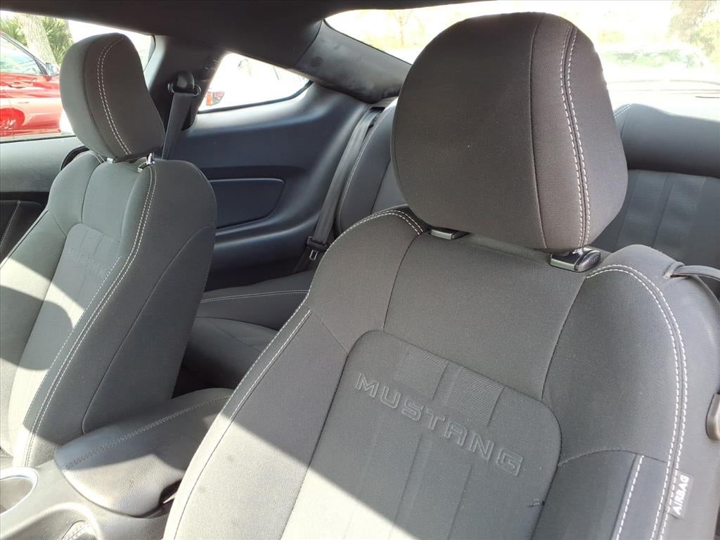 2022 Ford Mustang EcoBoost