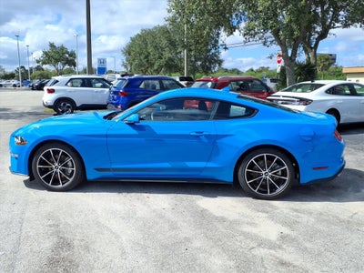 2022 Ford Mustang EcoBoost