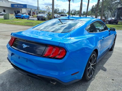 2022 Ford Mustang EcoBoost