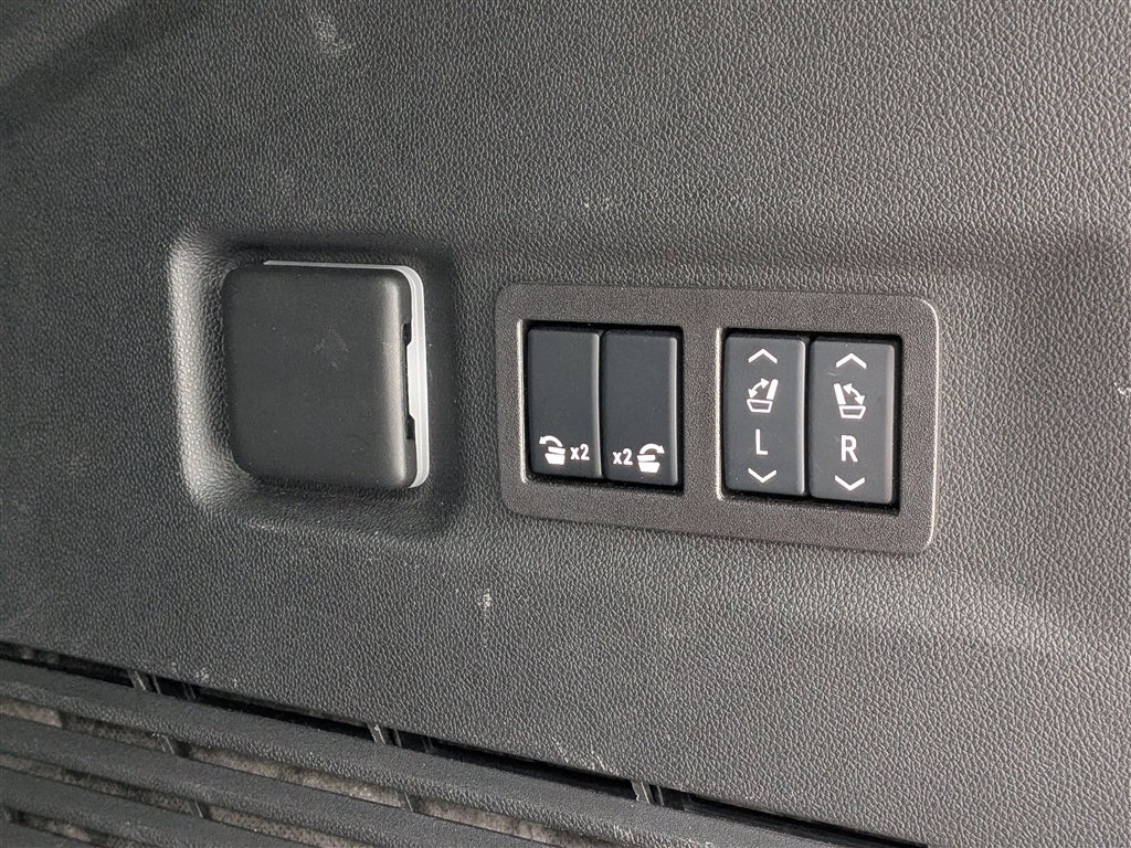 2024 GMC Yukon XL Denali Ultimate