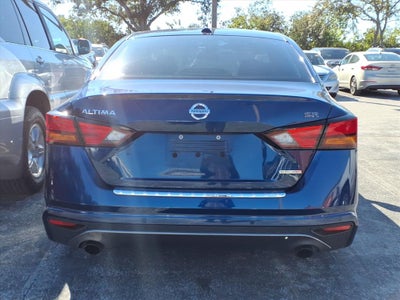 2022 Nissan Altima 2.0 SR