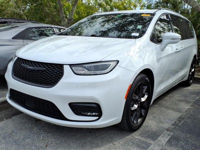 2021 Chrysler Pacifica Touring L