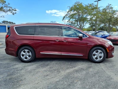 2017 Chrysler Pacifica Limited