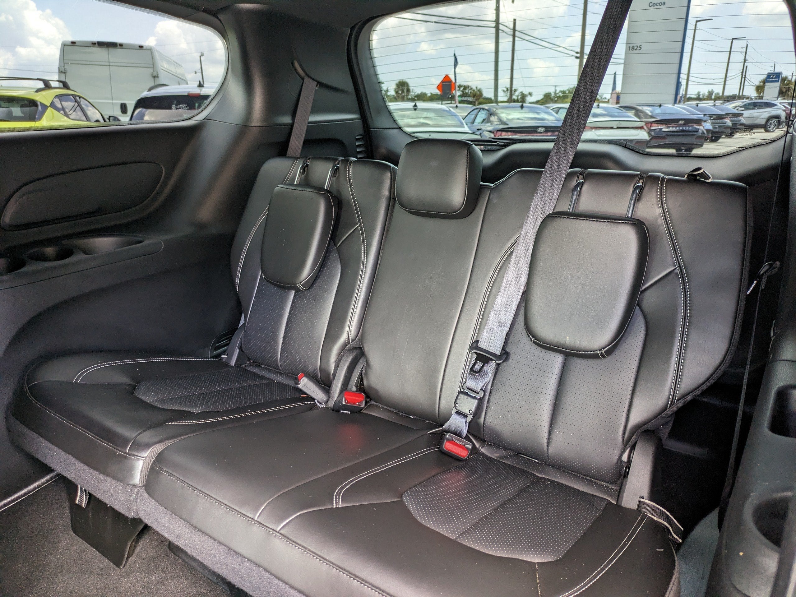 2024 Chrysler Pacifica Hybrid S Appearance Pkg
