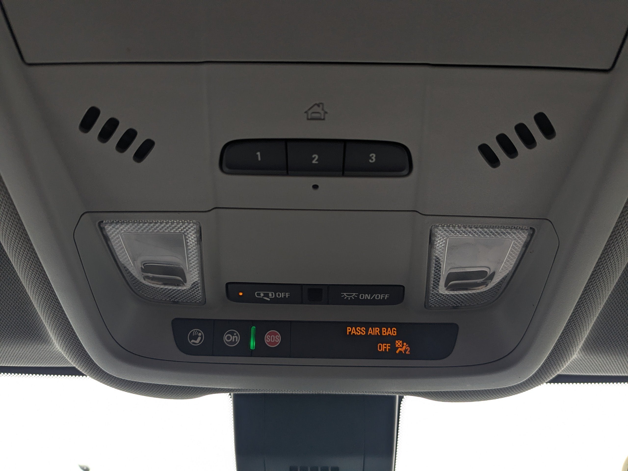 2021 Chevrolet Equinox LT - Photo 25