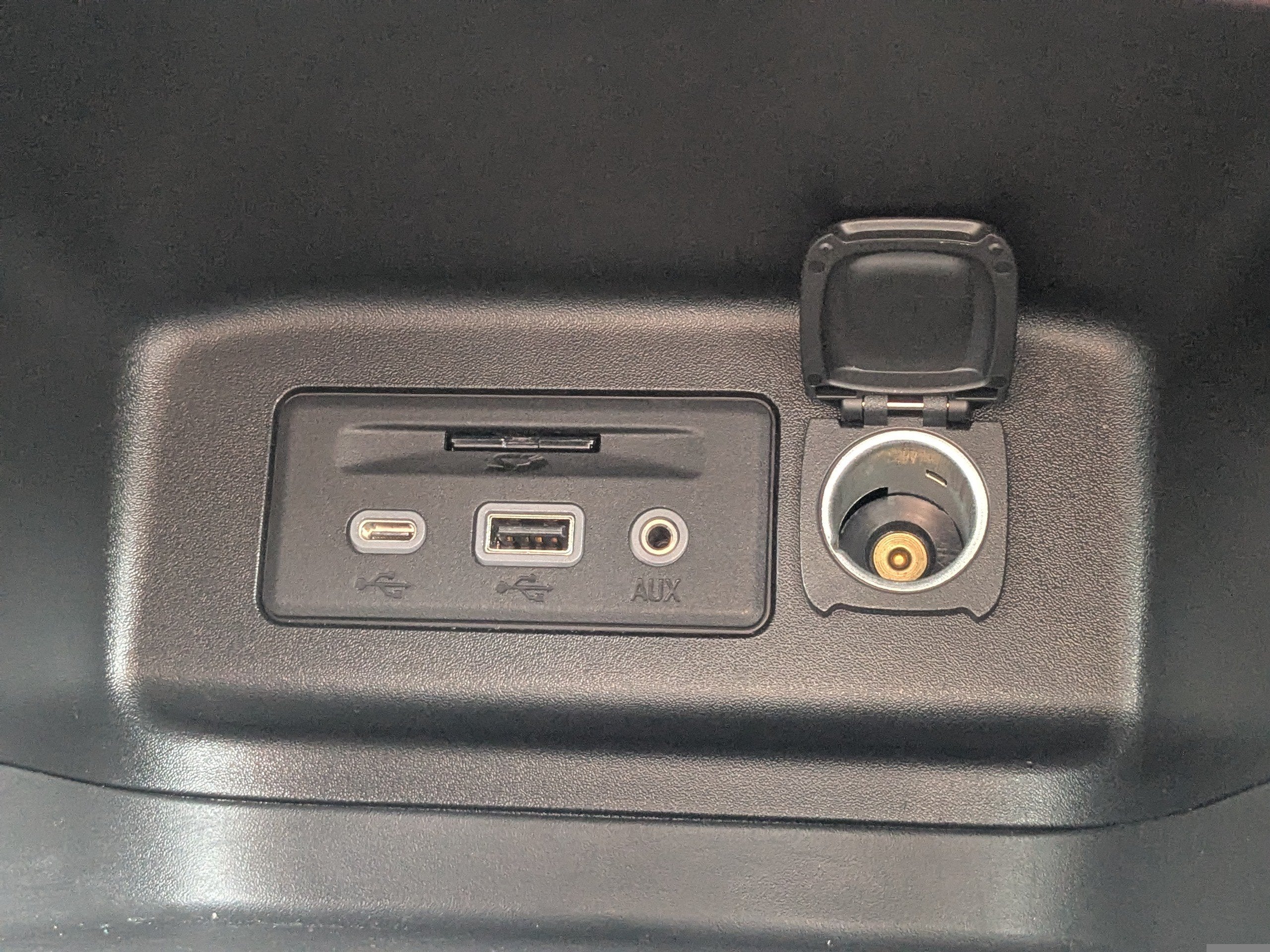 2021 Chevrolet Equinox LT - Photo 27