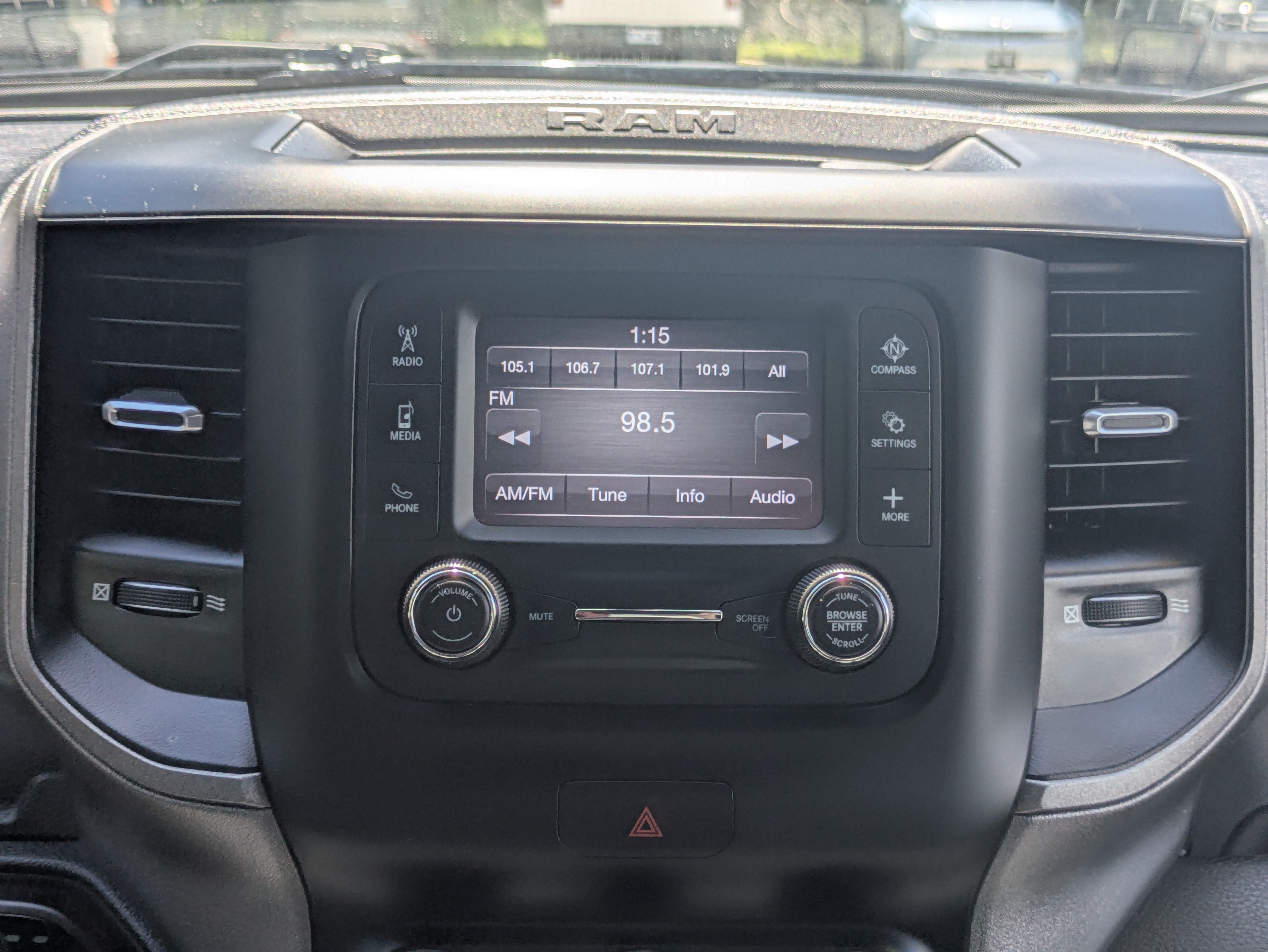 2022 RAM Ram 2500 Pickup Tradesman - Photo 19