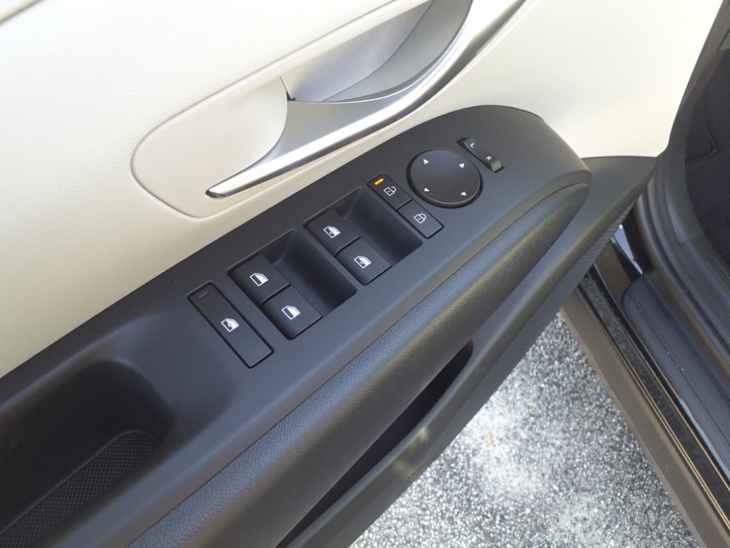 2025 Hyundai TUCSON SEL FWD