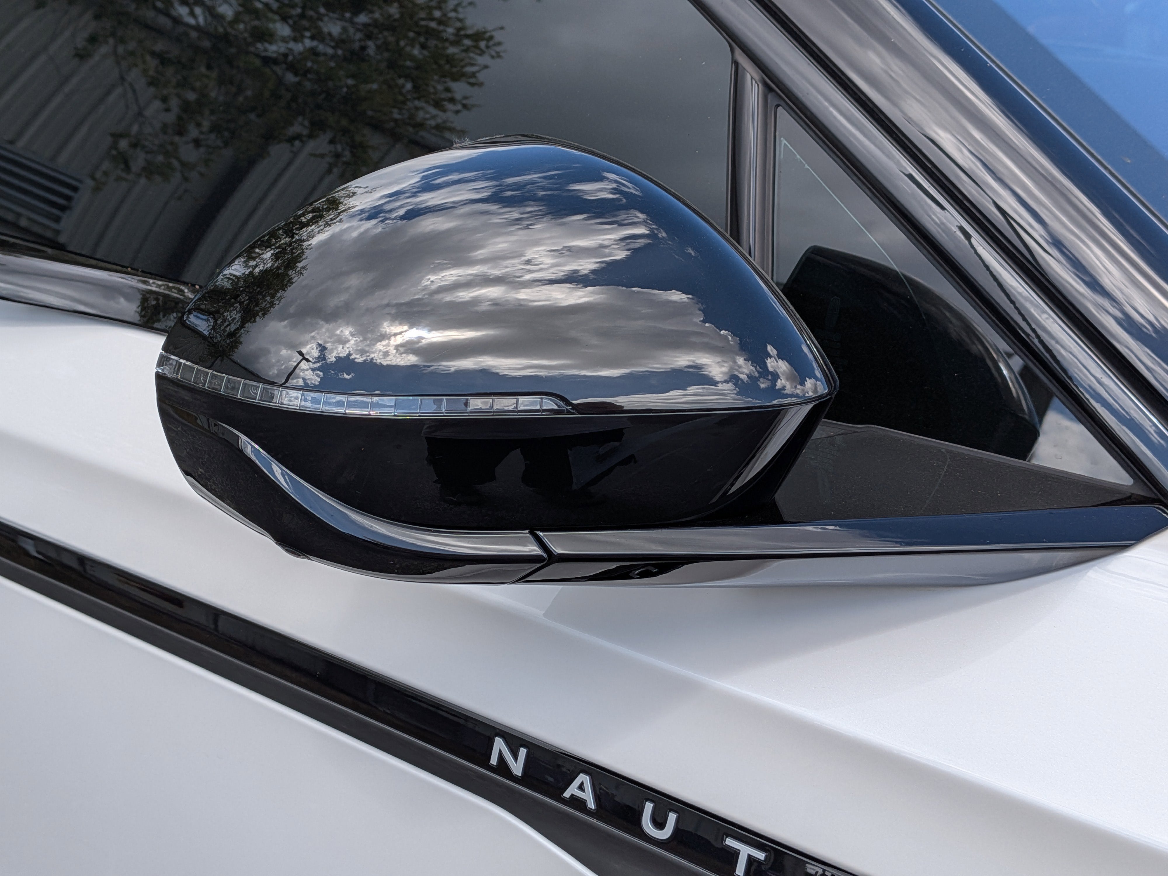 2024 Lincoln Nautilus Reserve