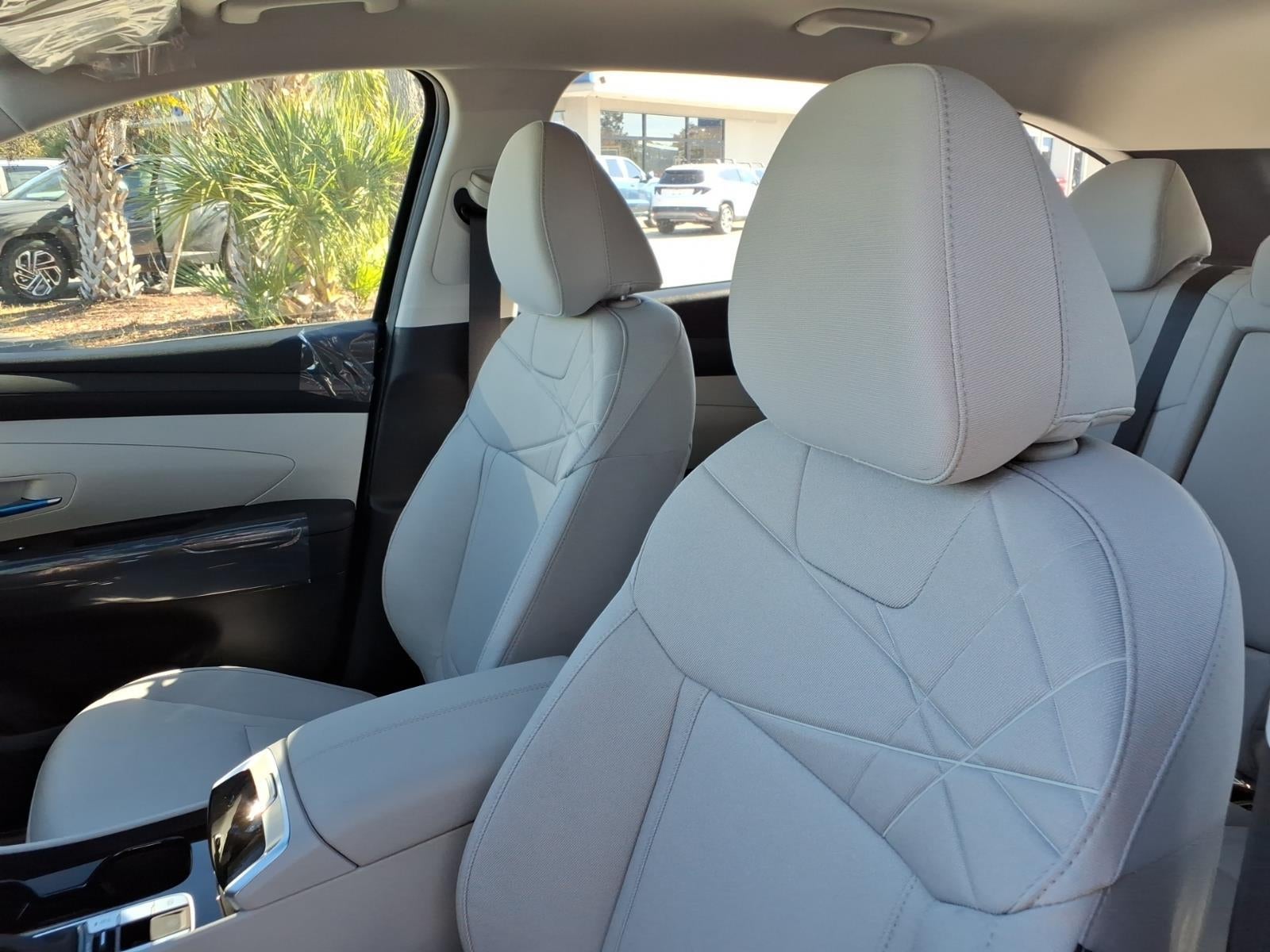 2026 Hyundai TUCSON SE FWD