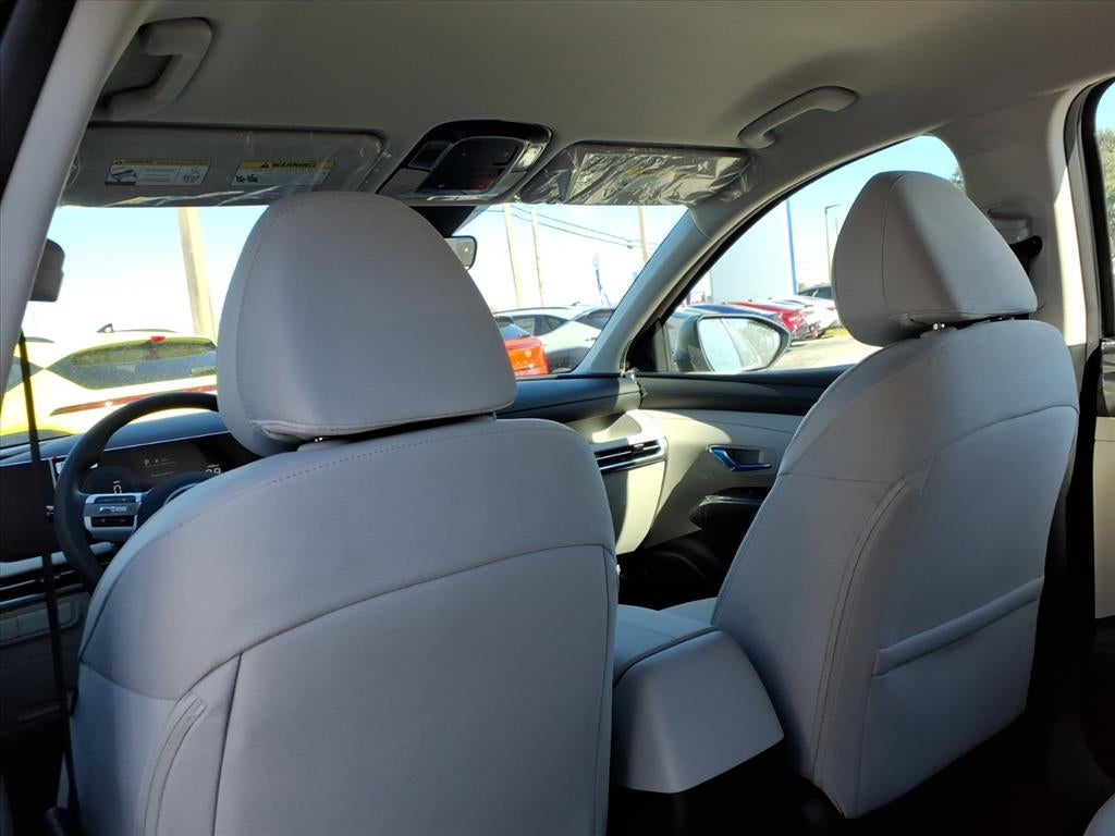 2026 Hyundai TUCSON SE FWD