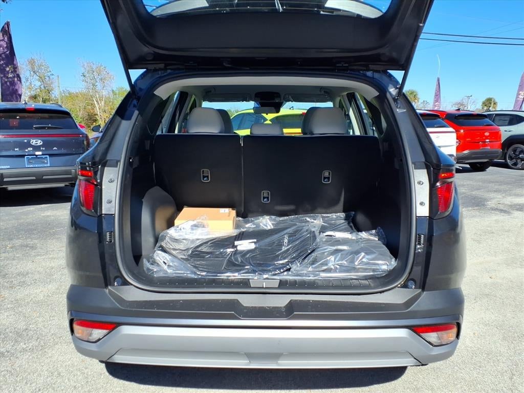 2026 Hyundai TUCSON SE FWD