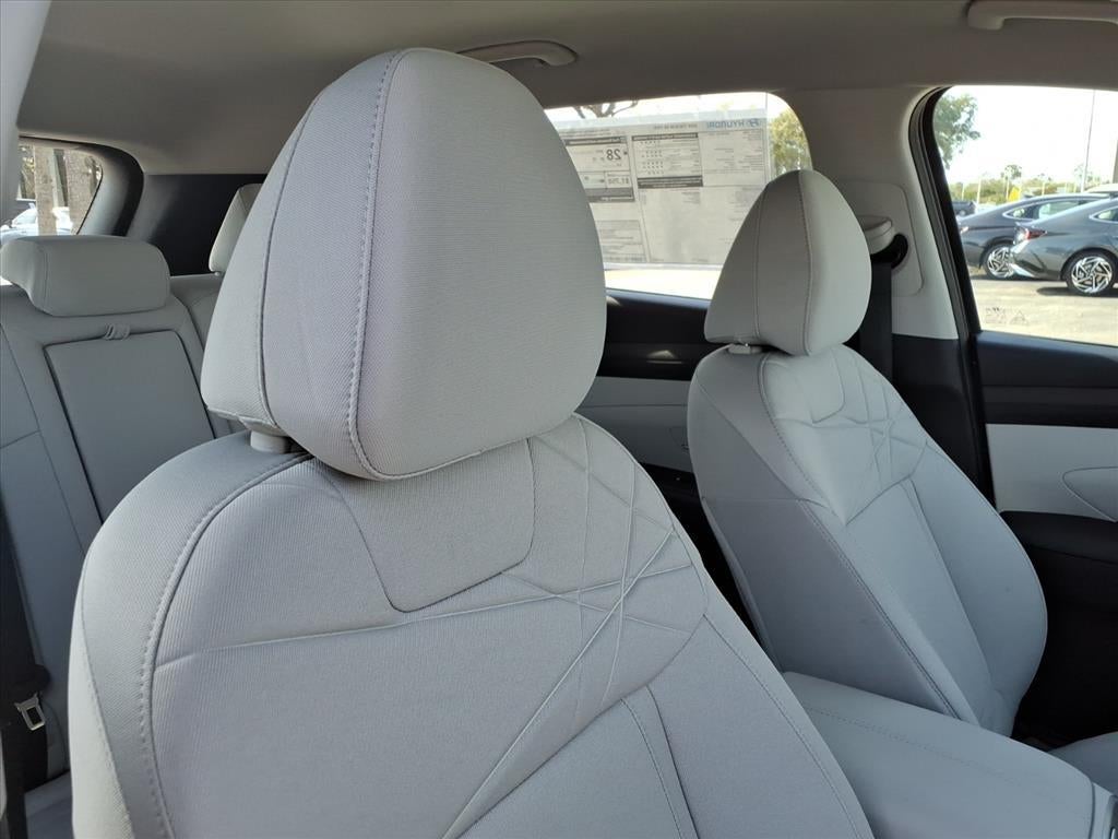 2026 Hyundai TUCSON SE FWD