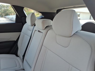 2026 Hyundai TUCSON SE FWD