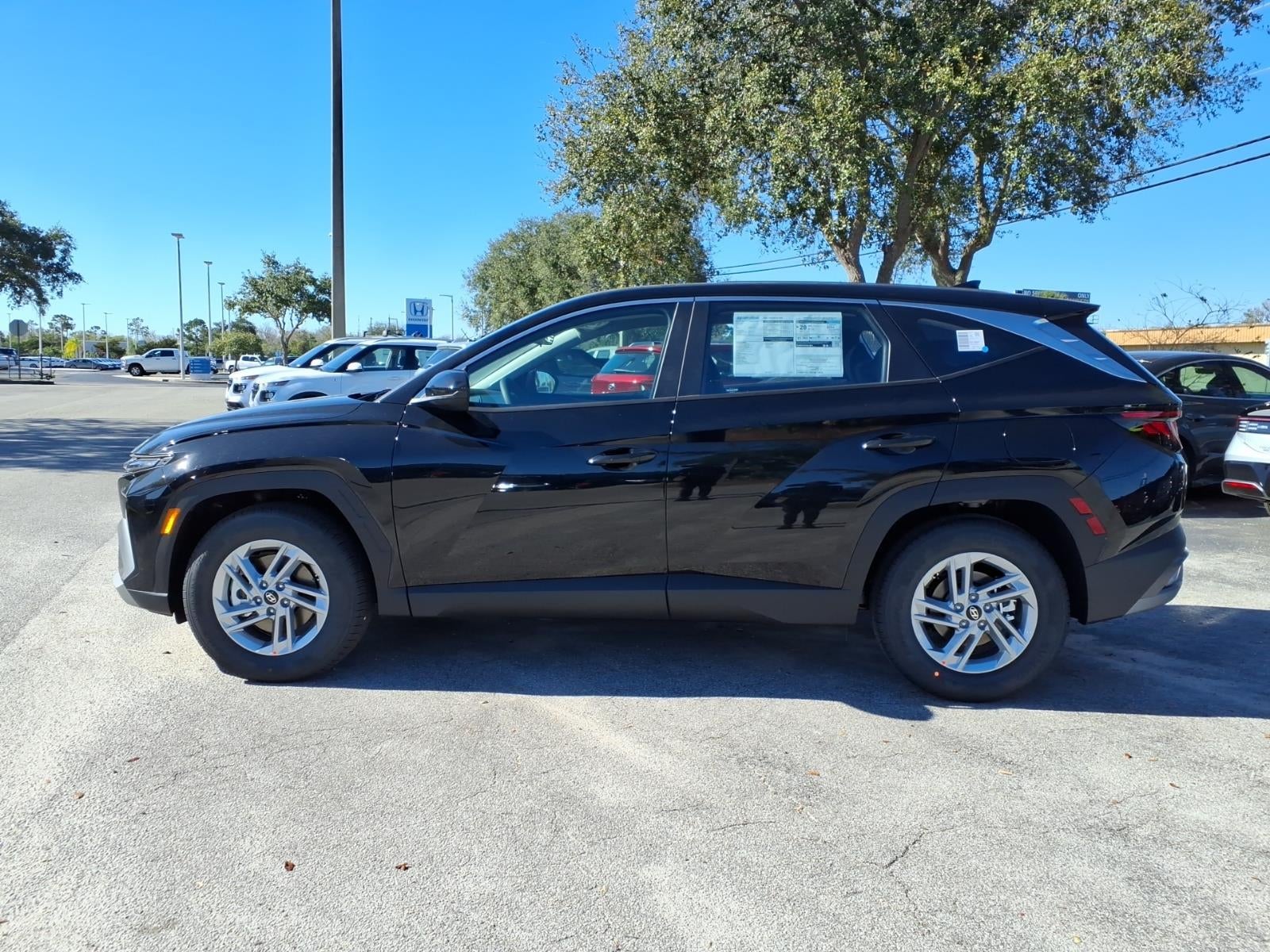 2026 Hyundai TUCSON SE FWD