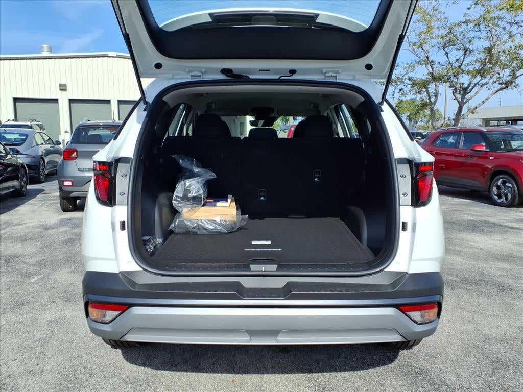 2026 Hyundai TUCSON SE FWD