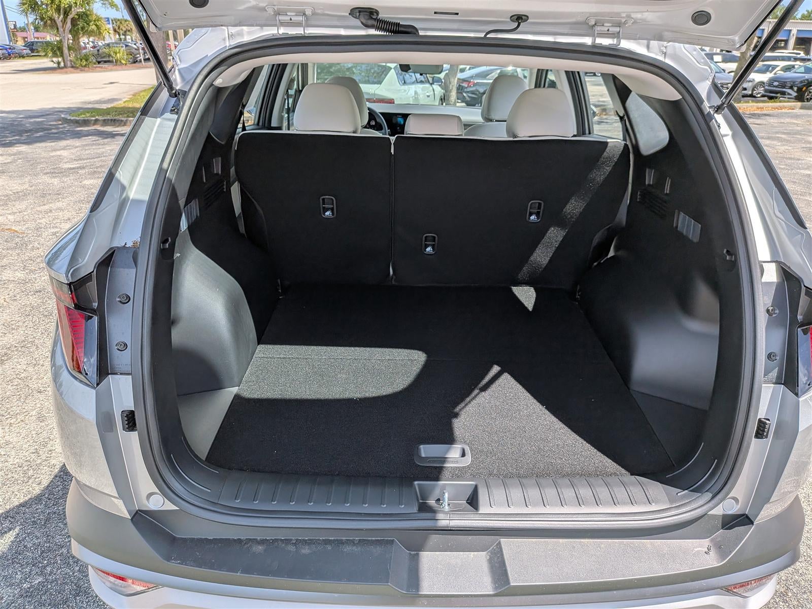 2026 Hyundai TUCSON SE FWD