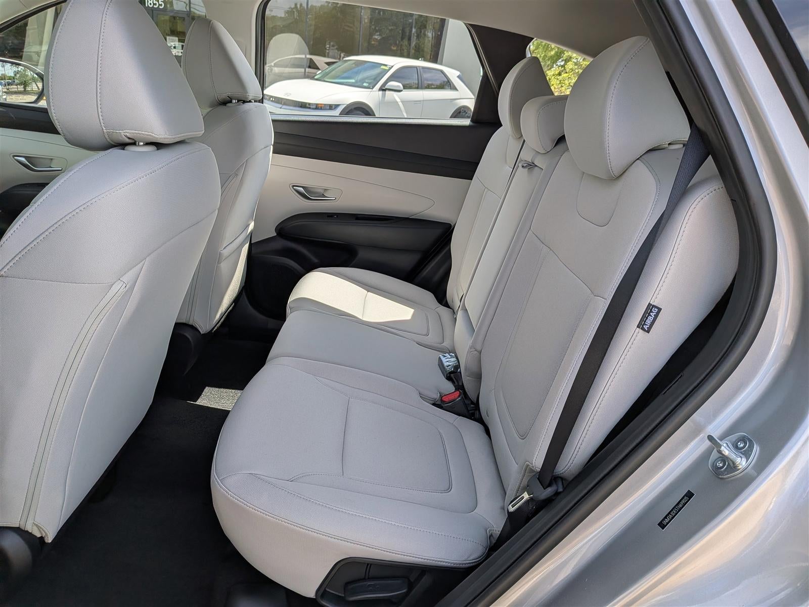 2026 Hyundai TUCSON SE FWD