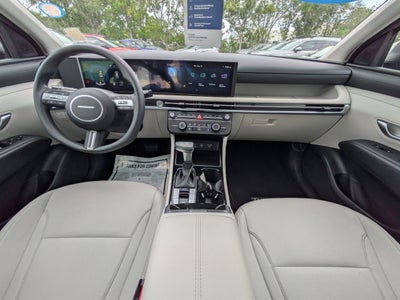2026 Hyundai TUCSON SE