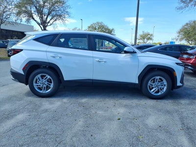 2026 Hyundai TUCSON SE FWD