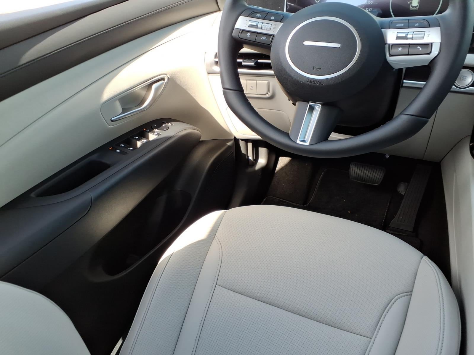 2026 Hyundai TUCSON SEL Premium FWD