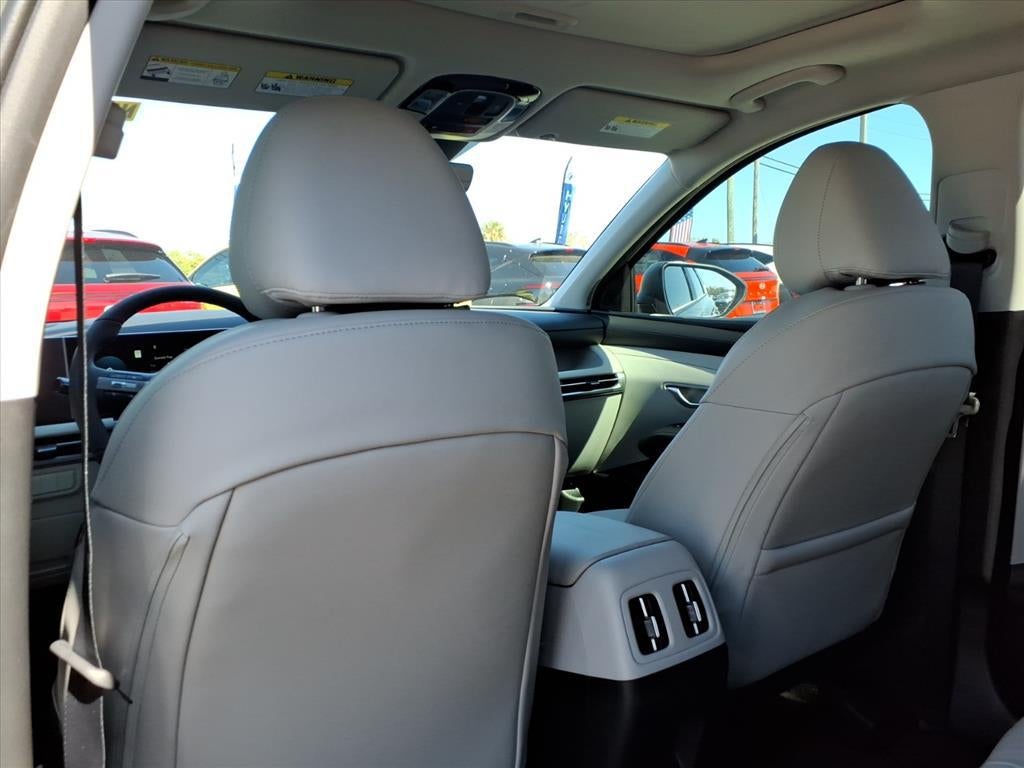 2026 Hyundai TUCSON SEL Premium FWD