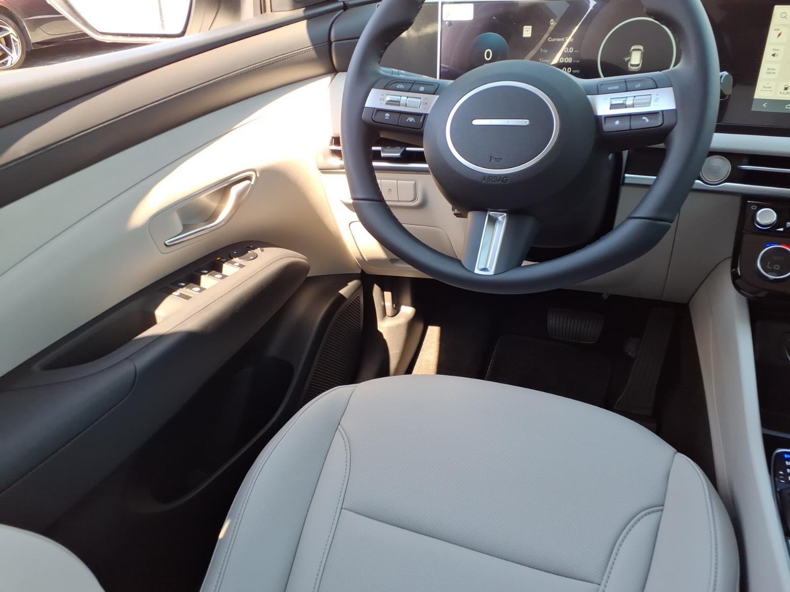 2026 Hyundai TUCSON SEL Premium FWD