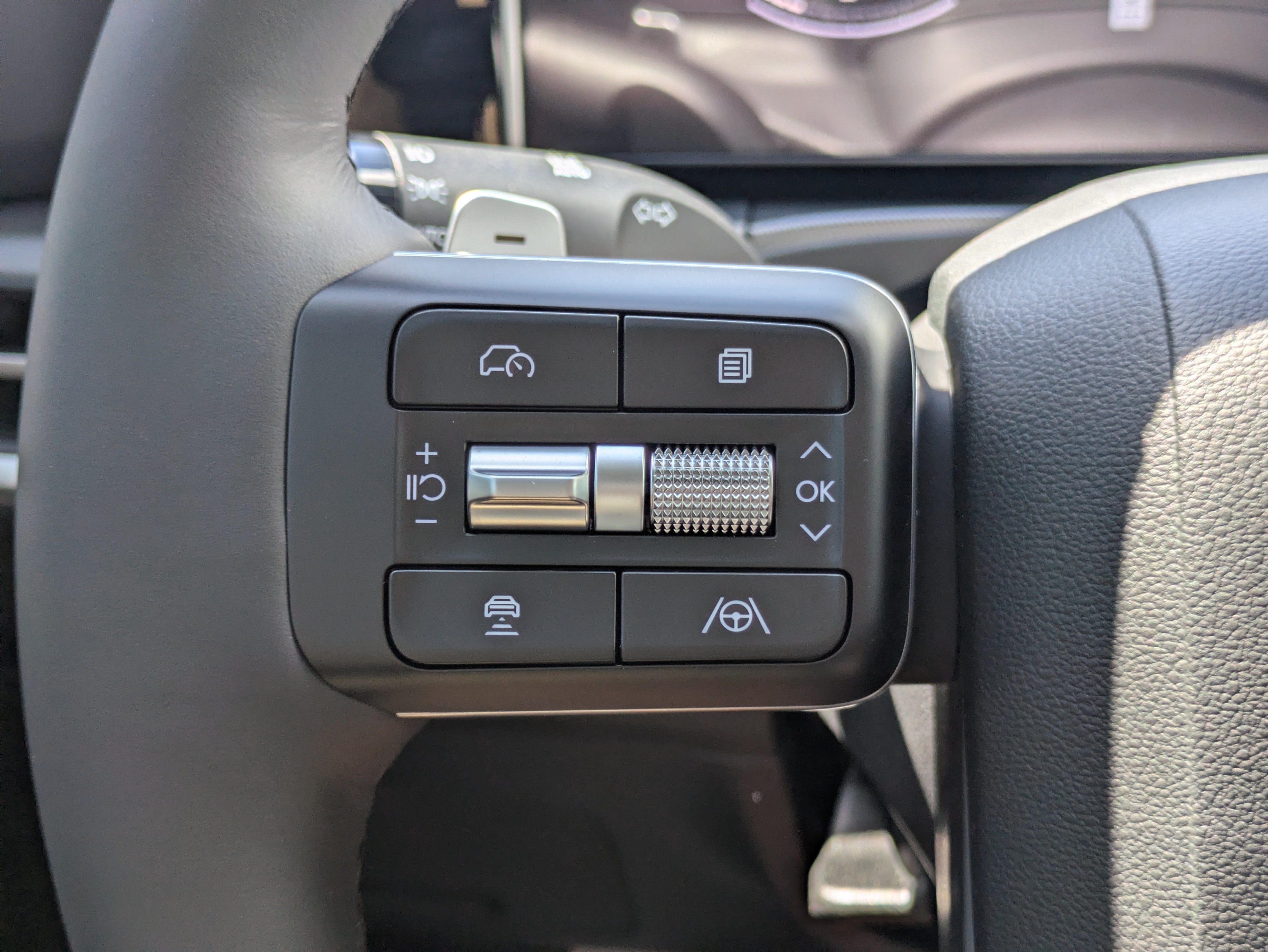 2027 Hyundai SANTA FE SE