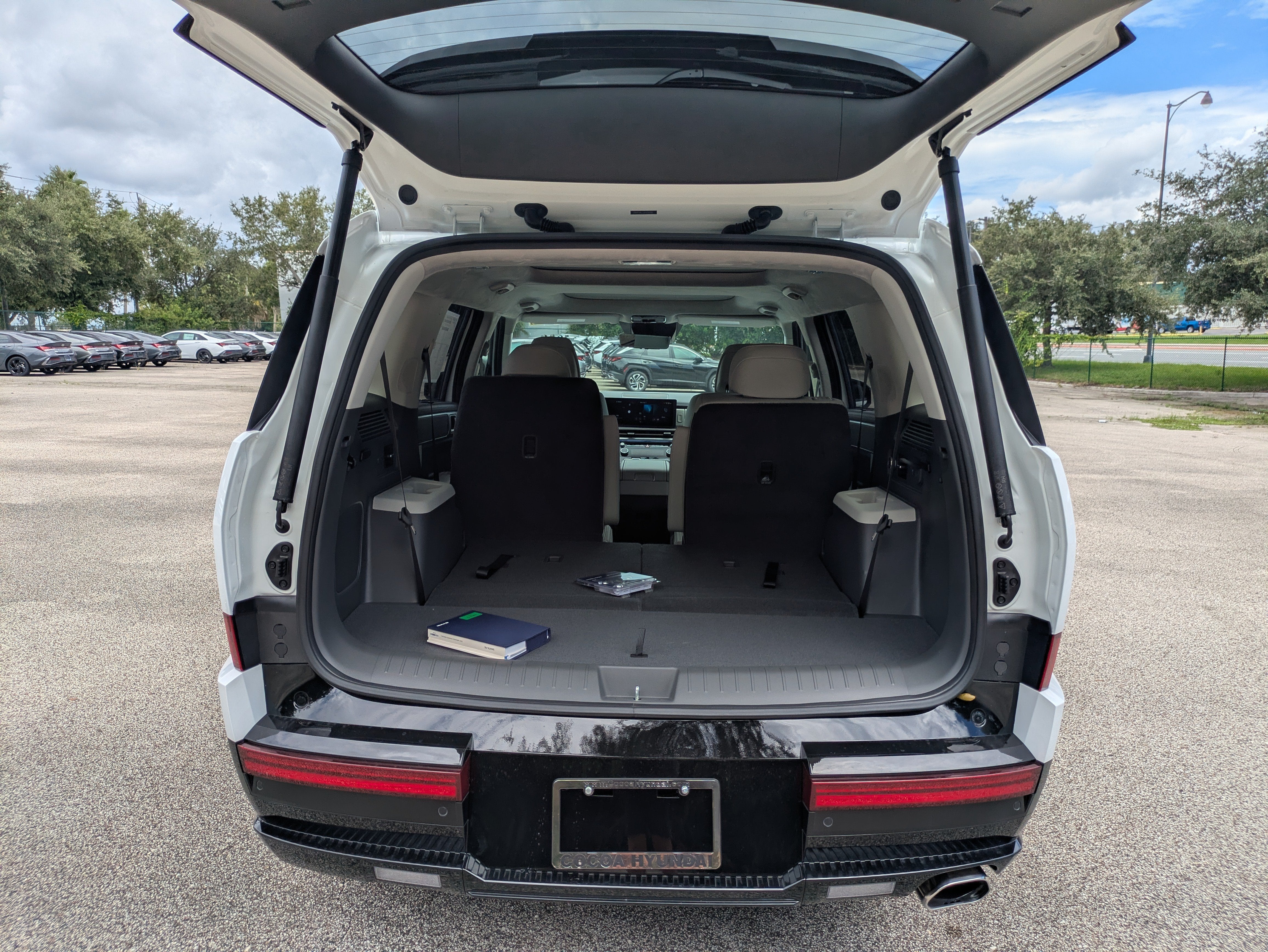 2027 Hyundai SANTA FE HYBRID SEL