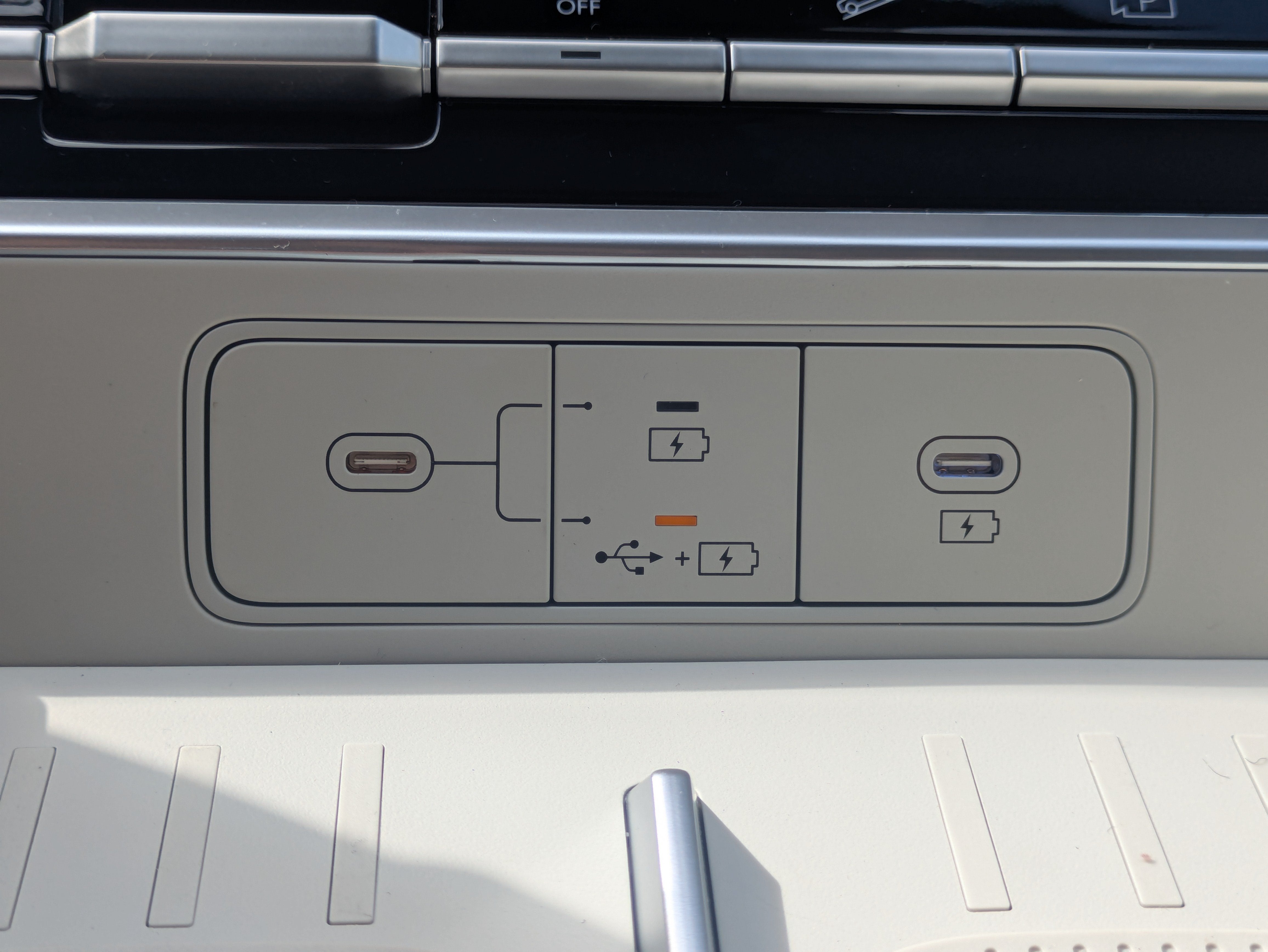 2027 Hyundai SANTA FE Limited 7P