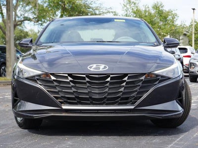 2021 Hyundai ELANTRA SE