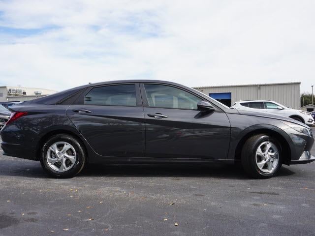2021 Hyundai ELANTRA SE