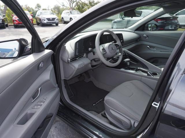 2021 Hyundai ELANTRA SE