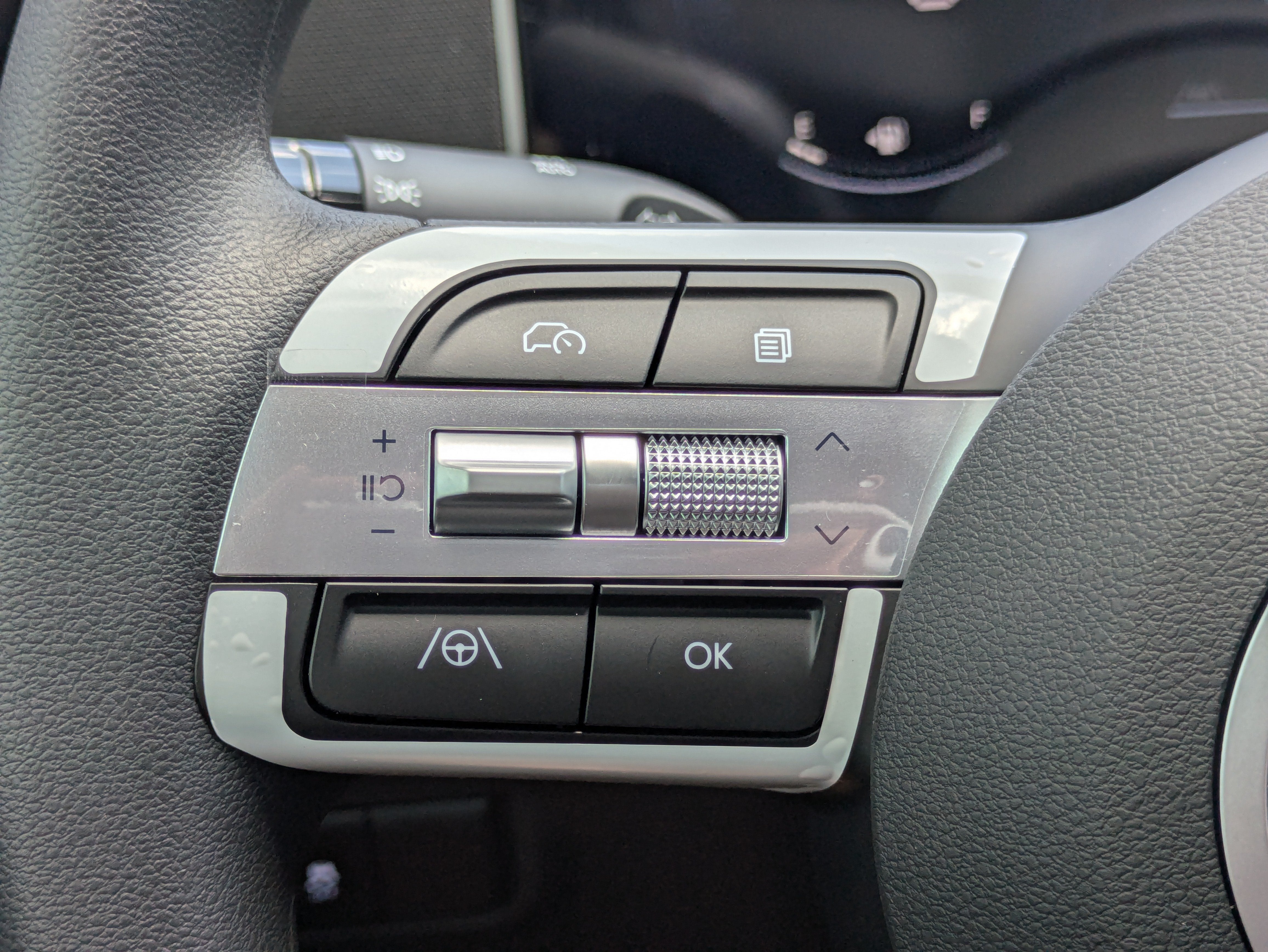 2027 Hyundai SANTA CRUZ SE