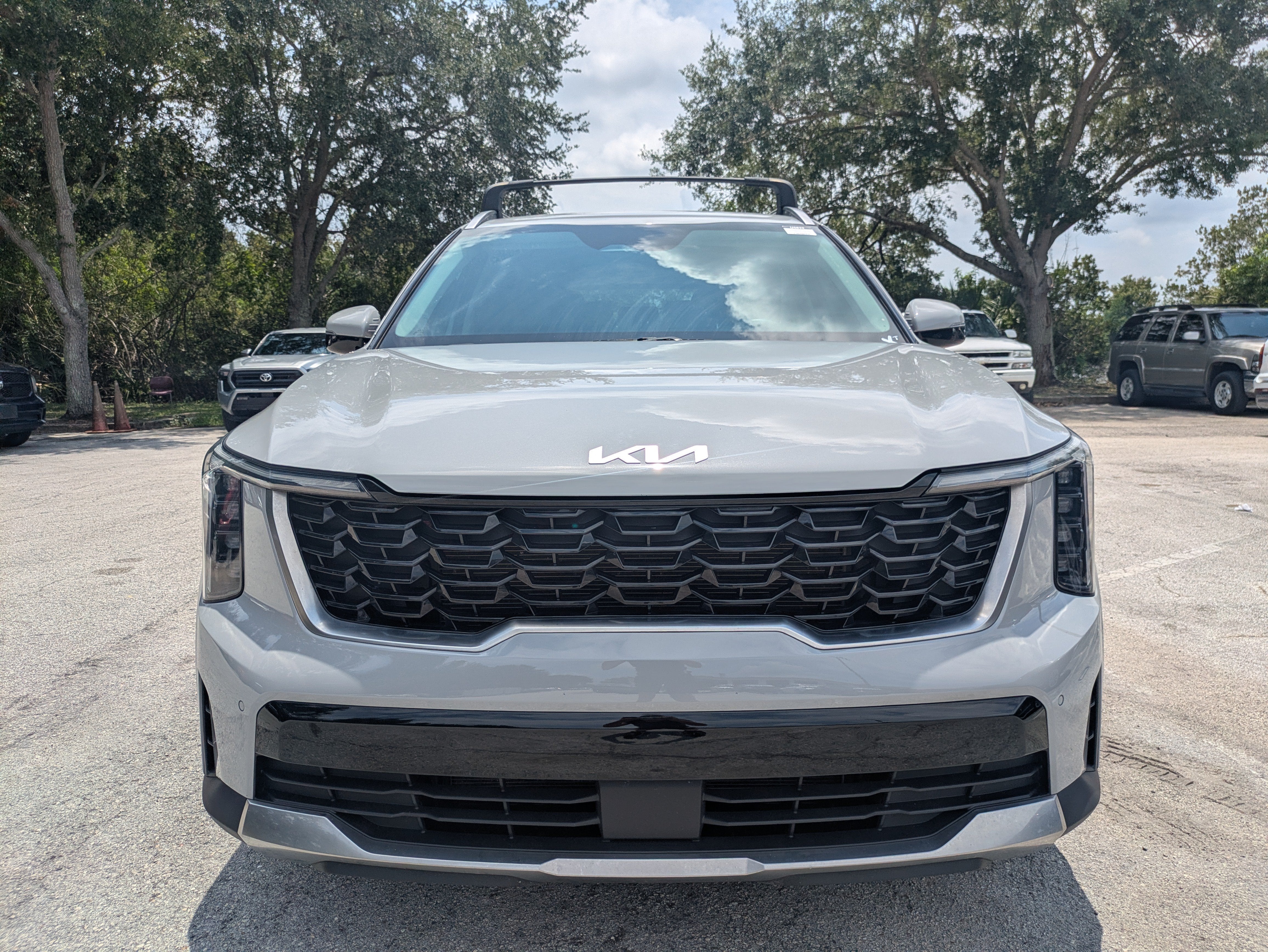 2024 Kia Sorento S - Photo 10