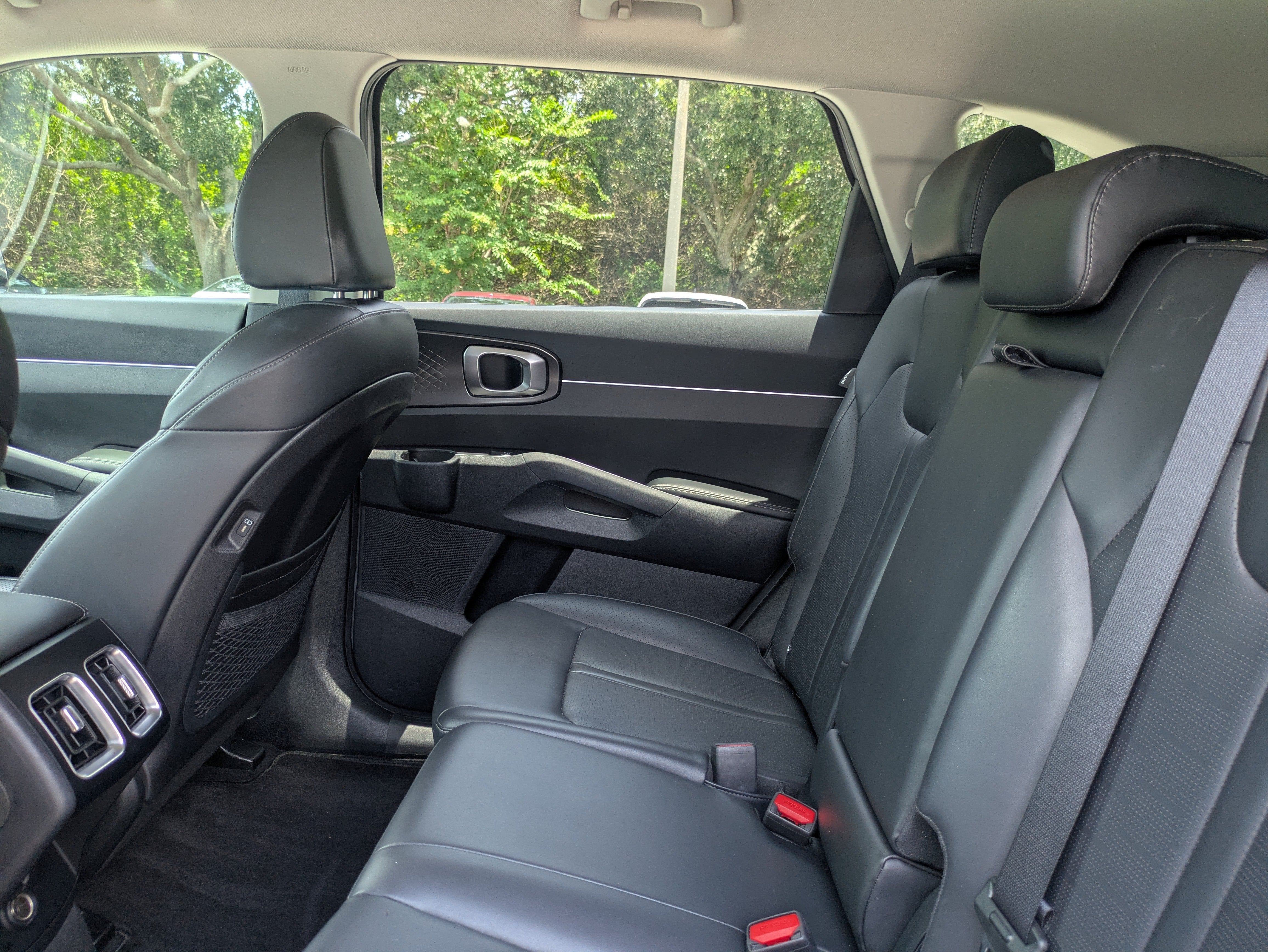 2024 Kia Sorento S - Photo 15