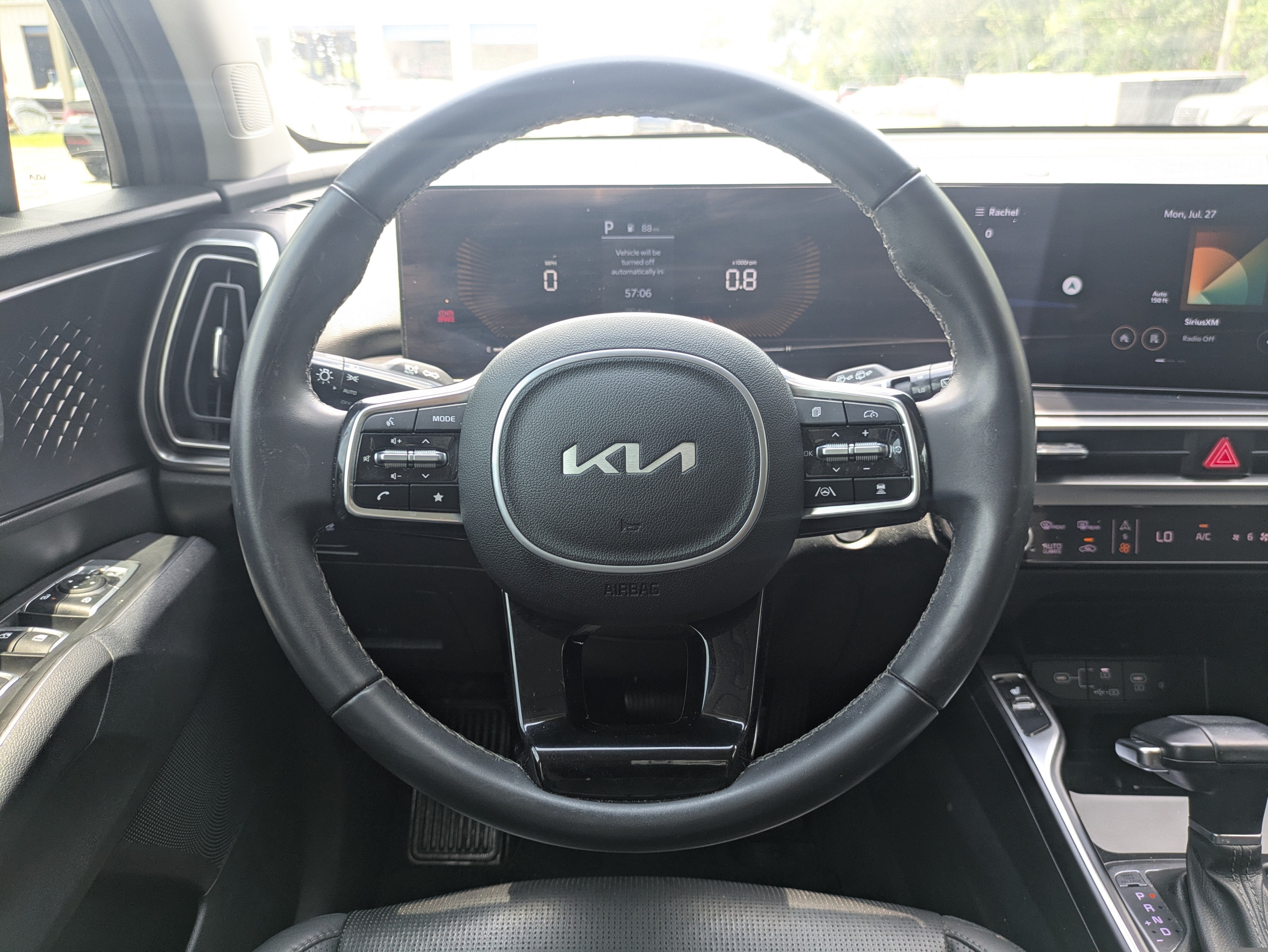2024 Kia Sorento S - Photo 17