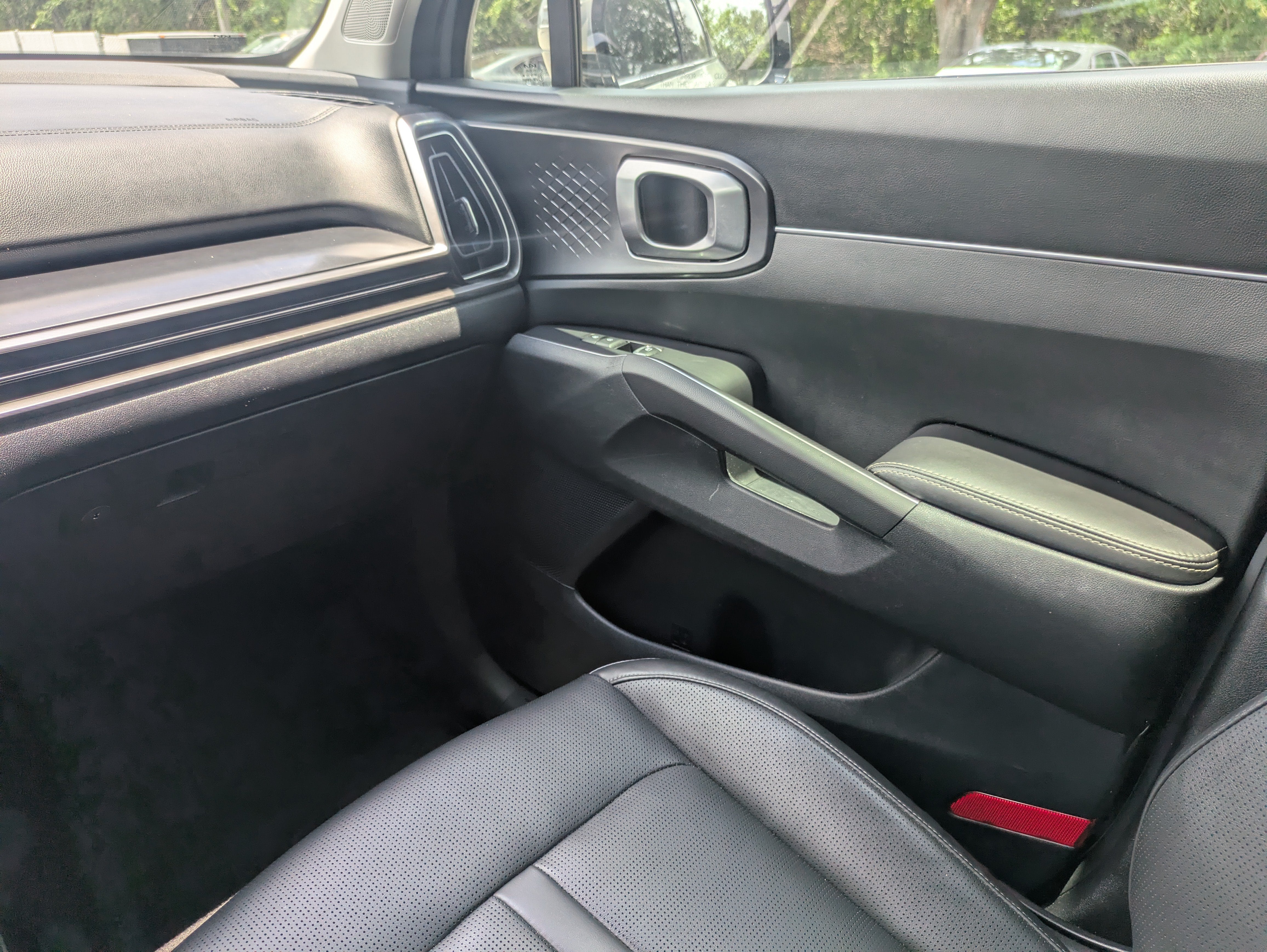 2024 Kia Sorento S - Photo 18