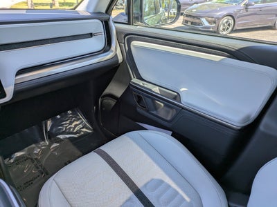 2024 Rivian R1T Adventure