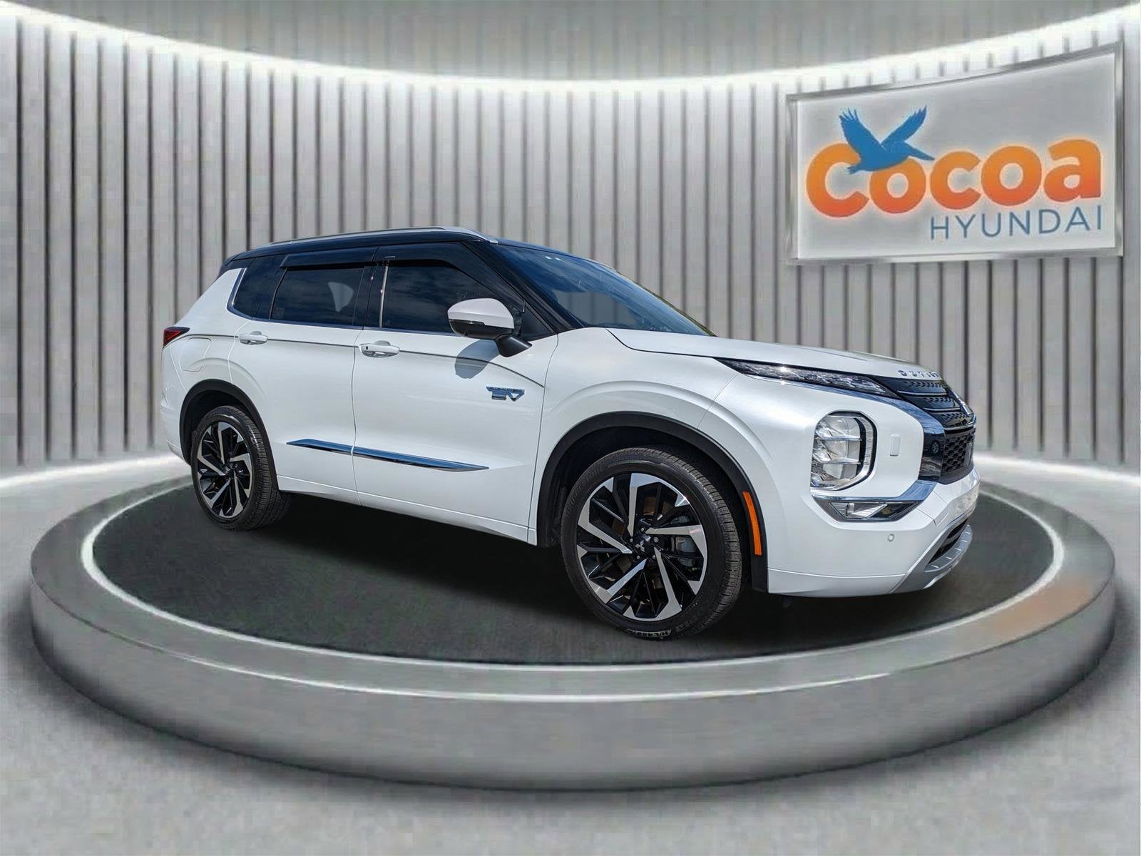 Used 2025 Mitsubishi Outlander Plug-in Hybrid SEL with VIN JA4T5WA90SZ006436 for sale in Cocoa, FL