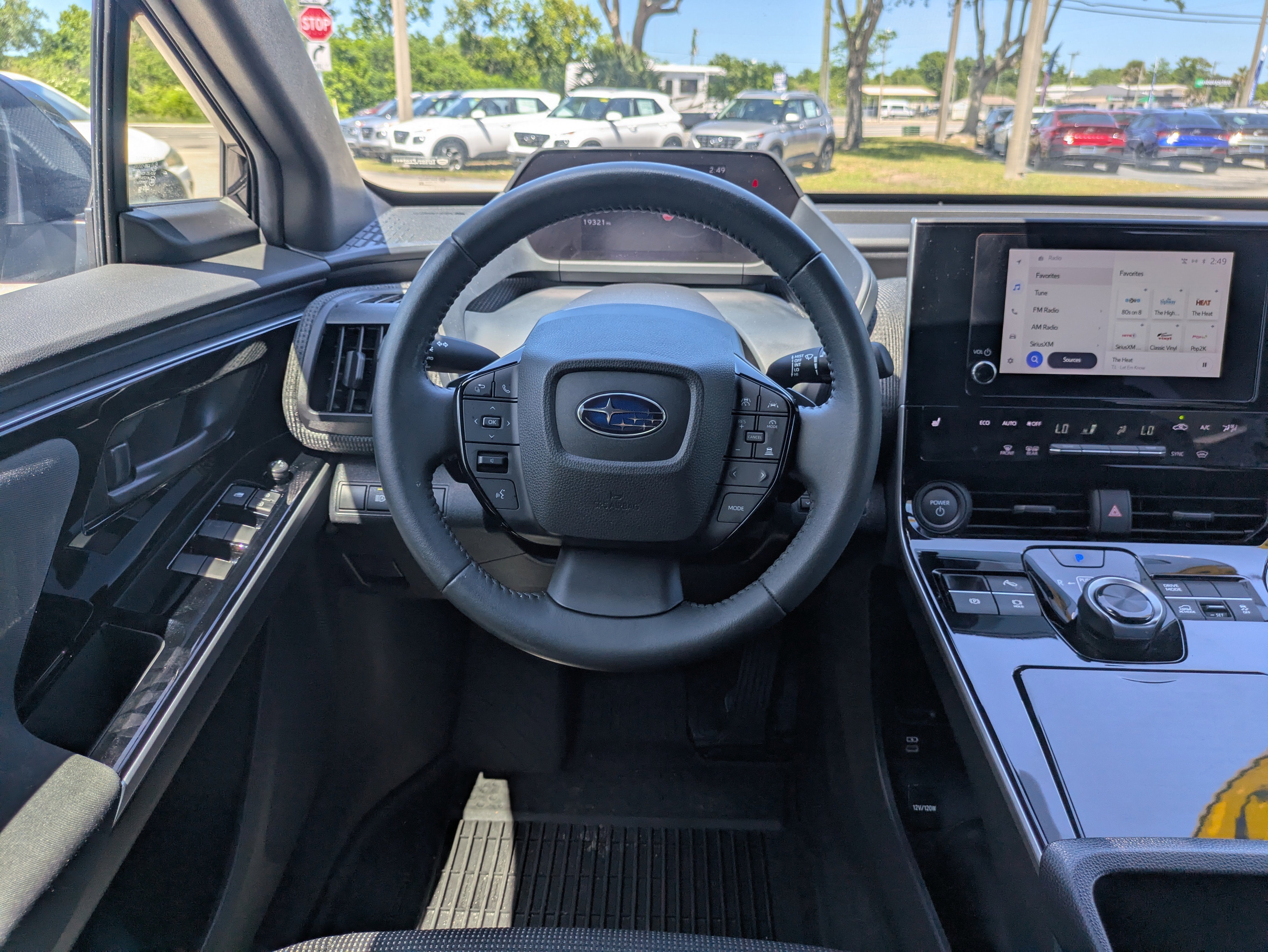 2023 Subaru SOLTERRA Premium - Photo 15