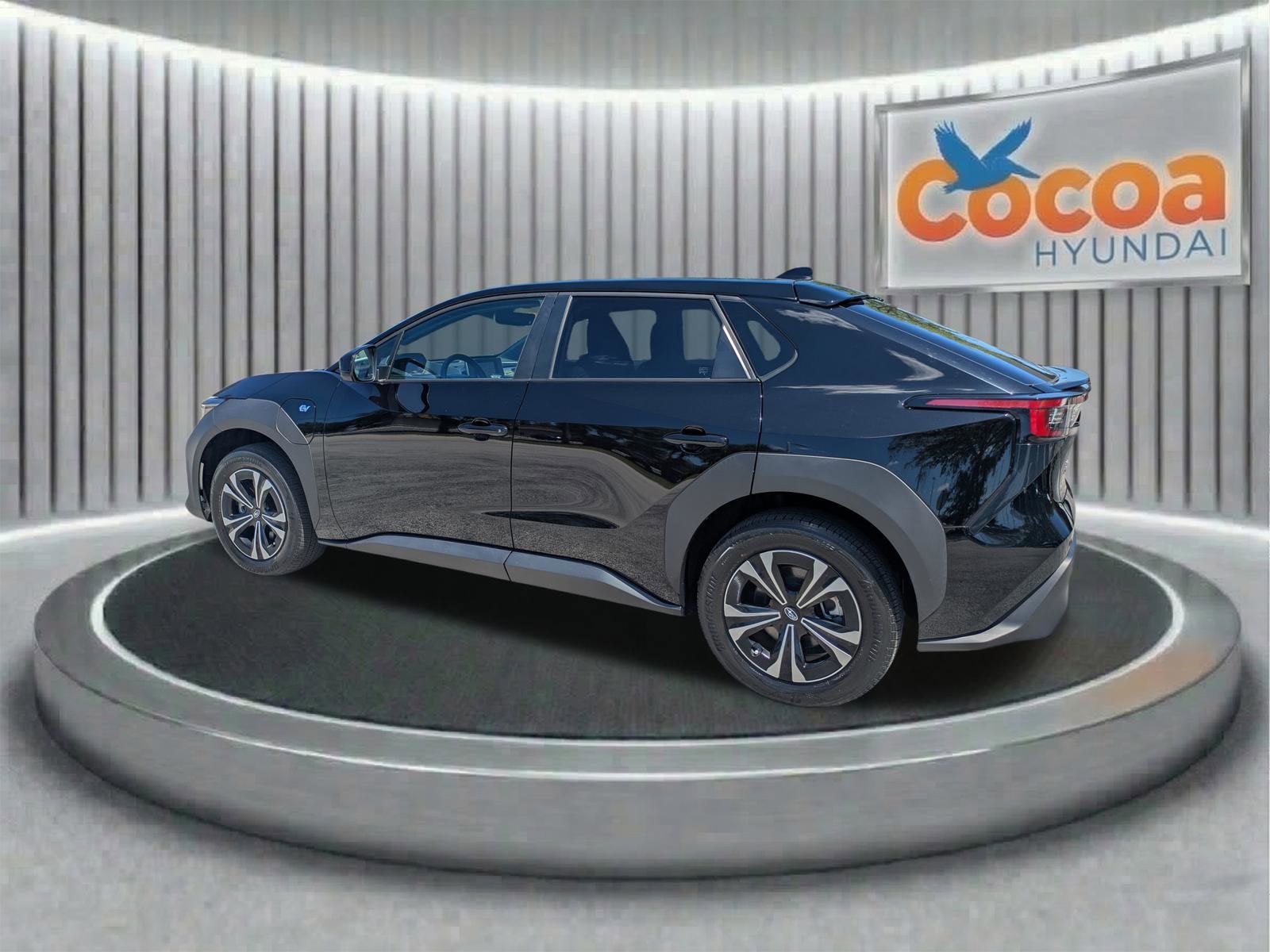 2023 Subaru SOLTERRA Premium - Photo 7