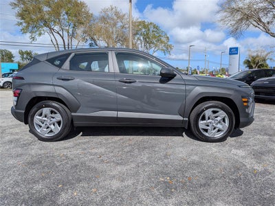 2026 Hyundai KONA SE FWD