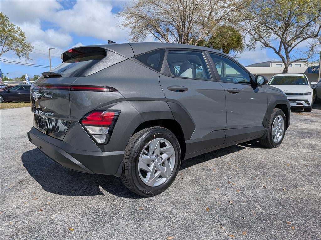 2026 Hyundai KONA SE FWD
