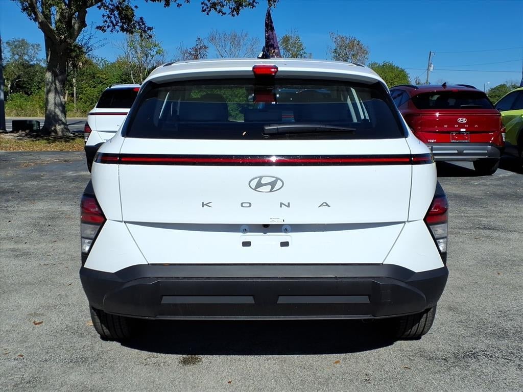 2026 Hyundai KONA SE FWD