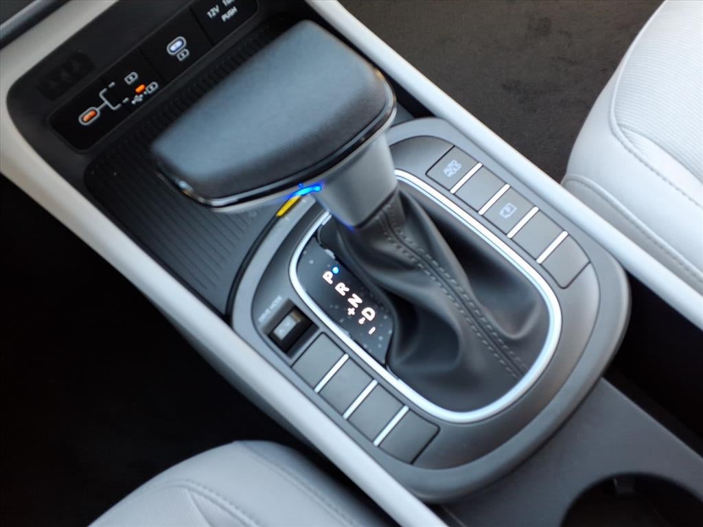 2026 Hyundai KONA SE FWD