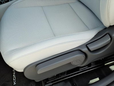 2026 Hyundai KONA SE FWD