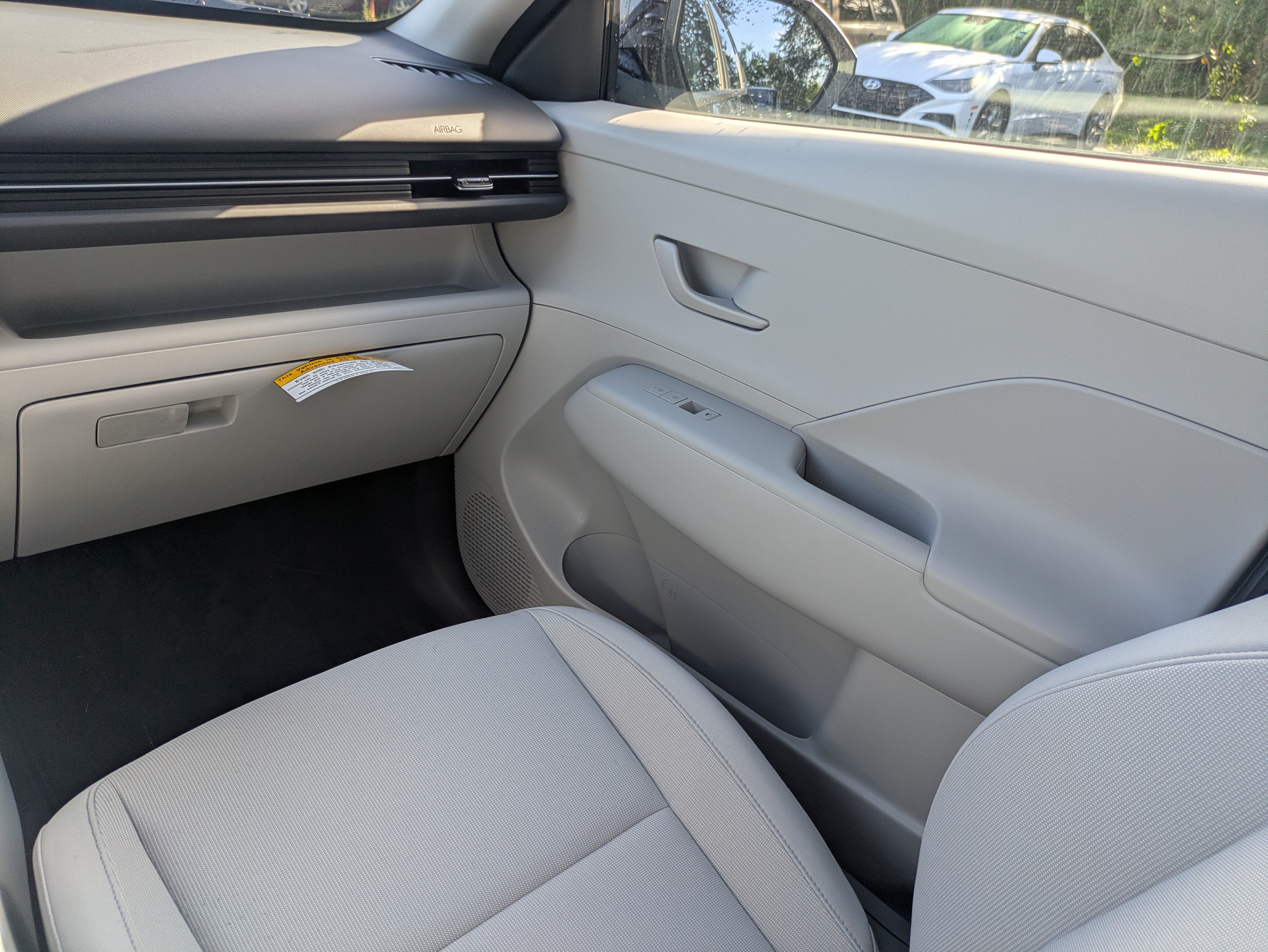 2027 Hyundai KONA SE