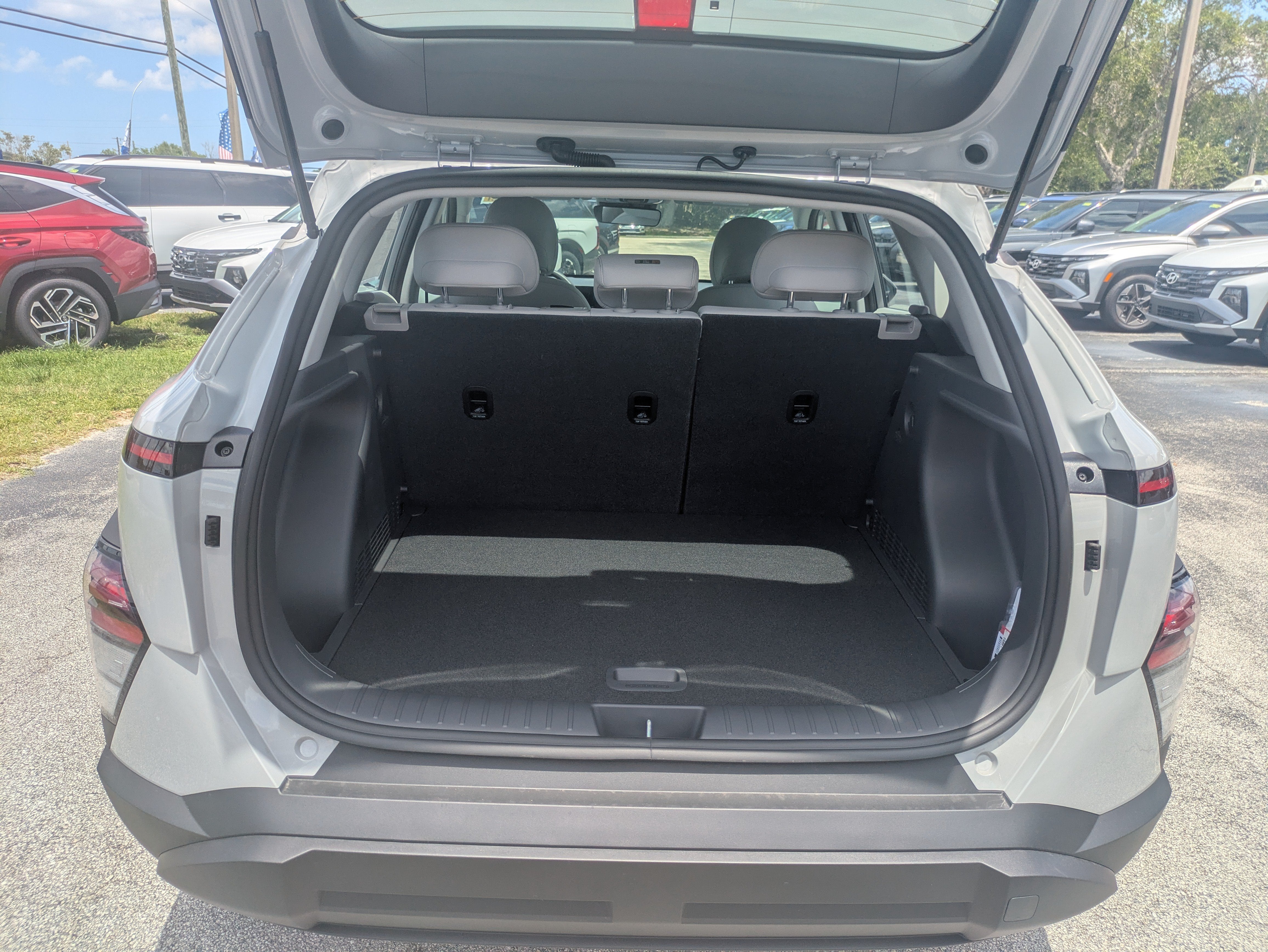 2026 Hyundai KONA SE